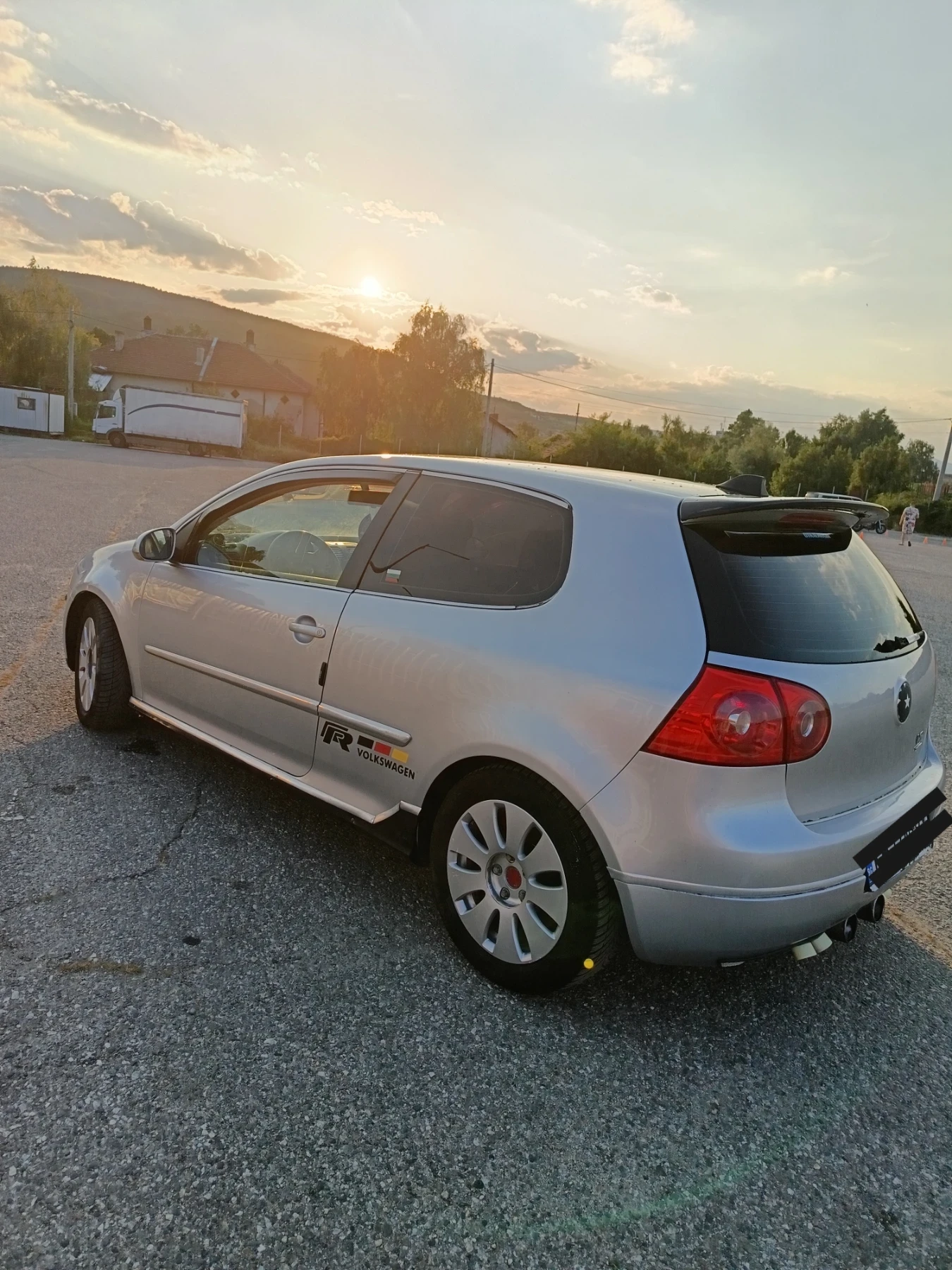 VW Golf 5 - изображение 2