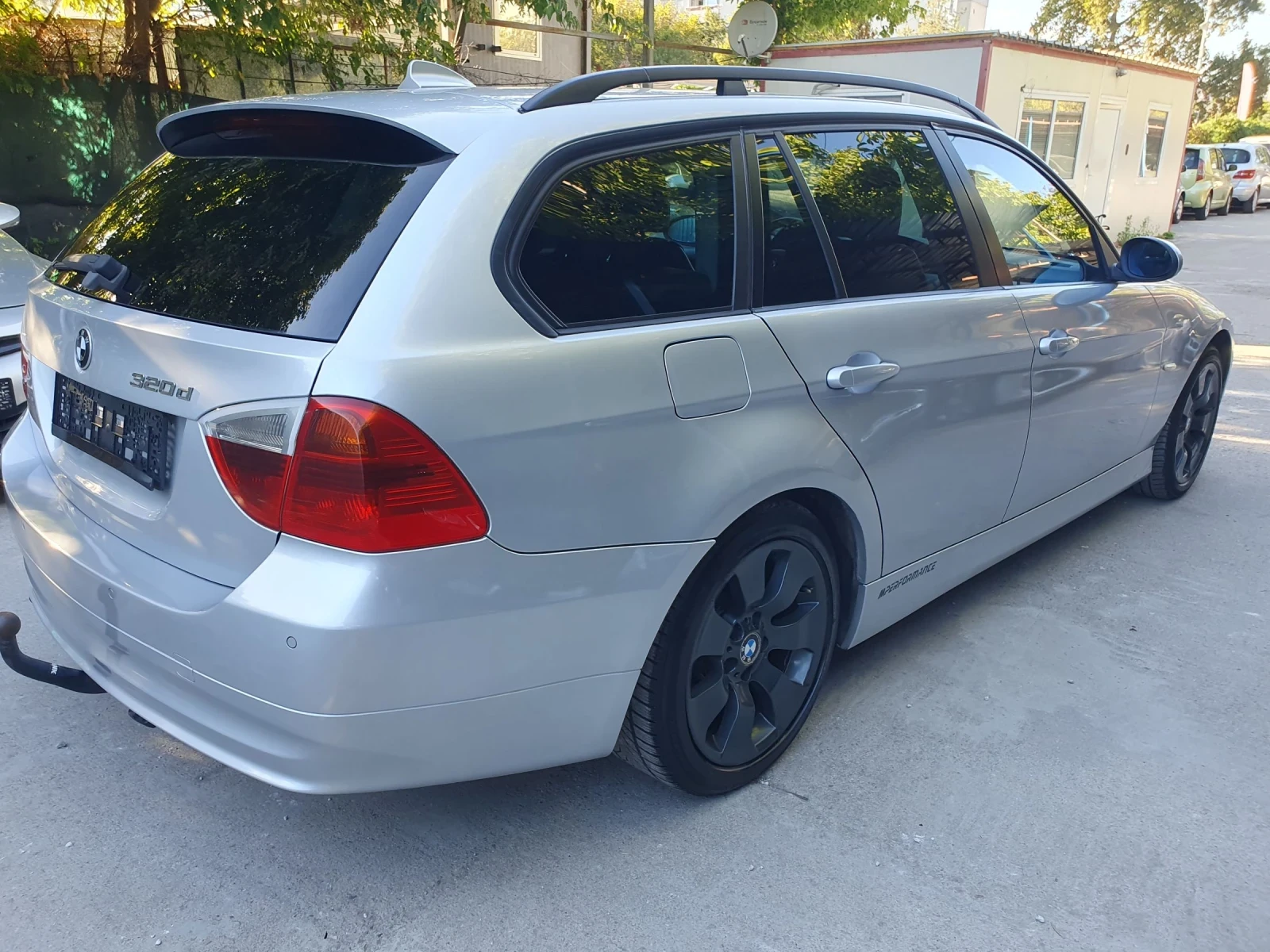 BMW 320 AUT NAVI  KOJA 163ks 2007g - изображение 5