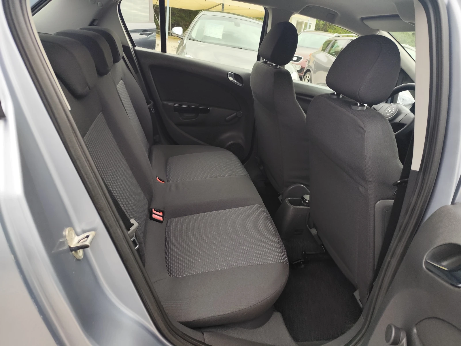 Opel Corsa 1.2i* ГАЗОВА УРЕДБА* KLIMA* NAVI*  - изображение 10