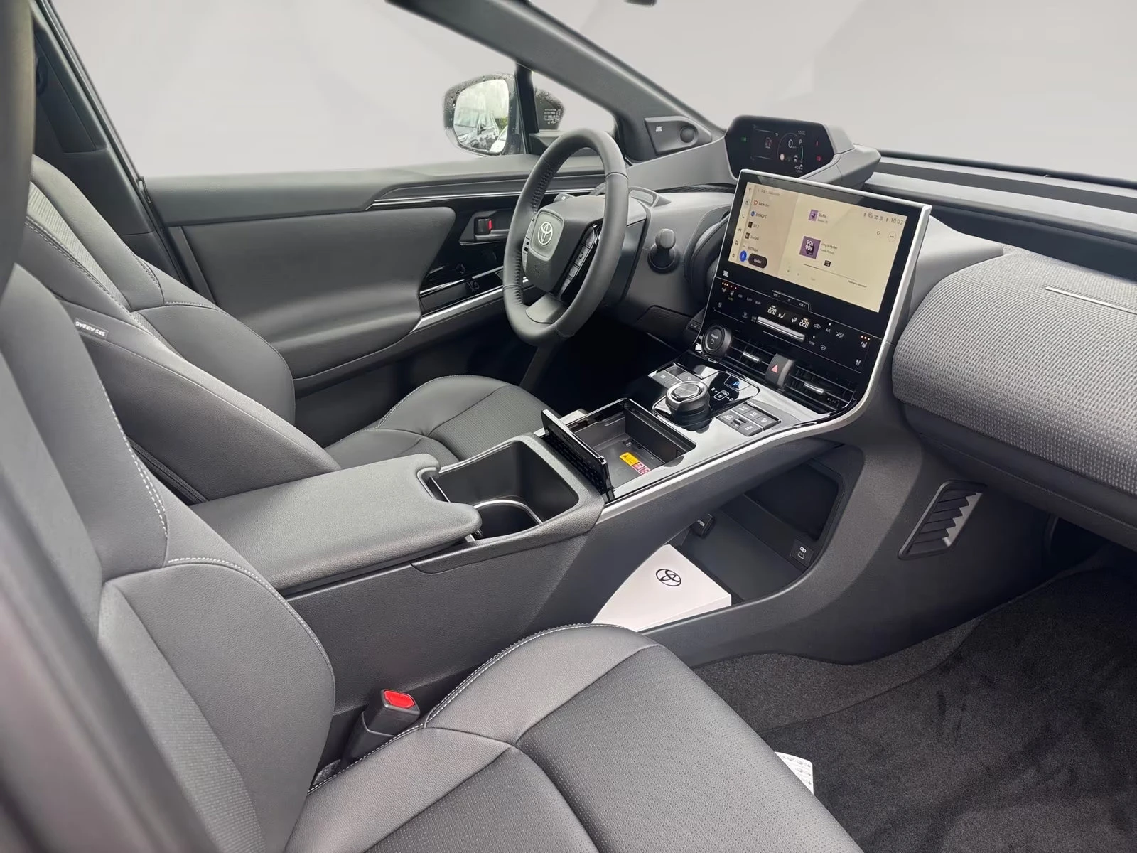 Toyota bZ4X BEV/218HP/LOUNGE/PANO/MEMO/AWD/360/JBL/KLESS/524g | Mobile.bg   12