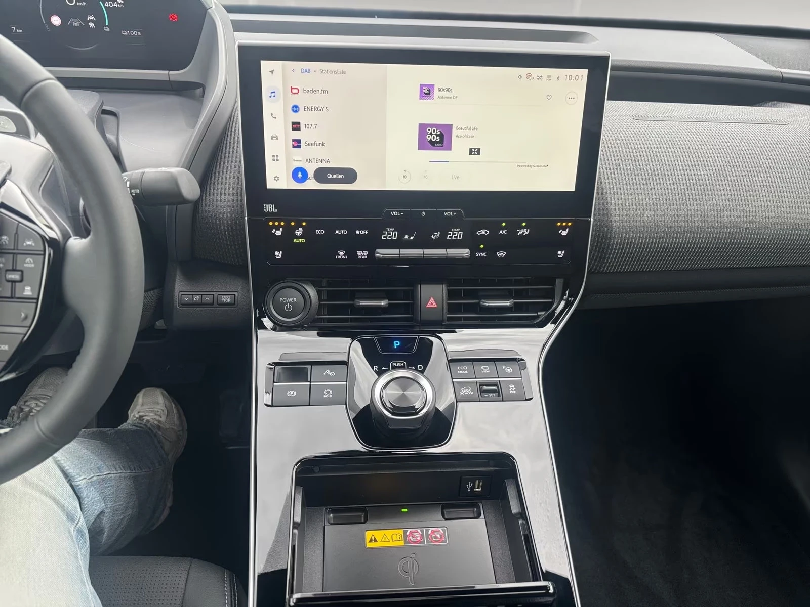 Toyota bZ4X BEV/218HP/LOUNGE/PANO/MEMO/AWD/360/JBL/KLESS/524g - изображение 10