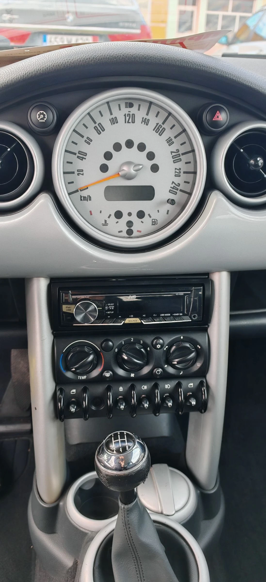 Mini One 1.6i  | Mobile.bg   13