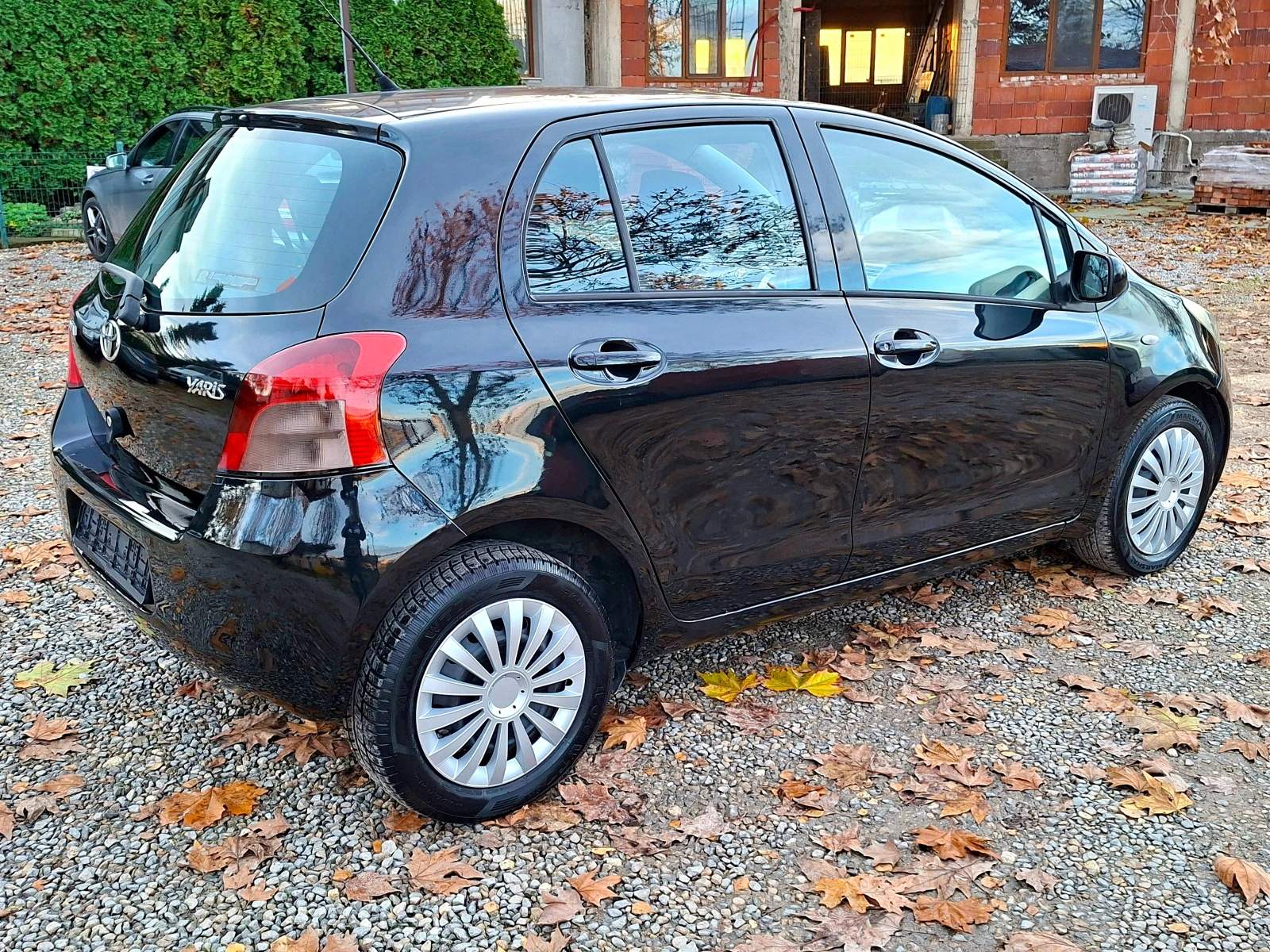 Toyota Yaris 1.3VVT-i * * 2 *    | Mobile.bg   5