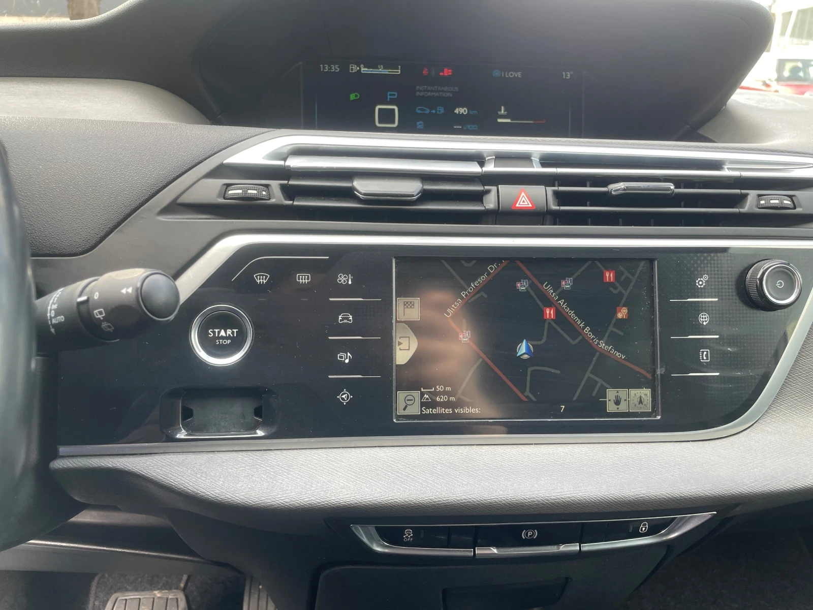 Citroen Grand C4 Picasso 2.0 - изображение 8