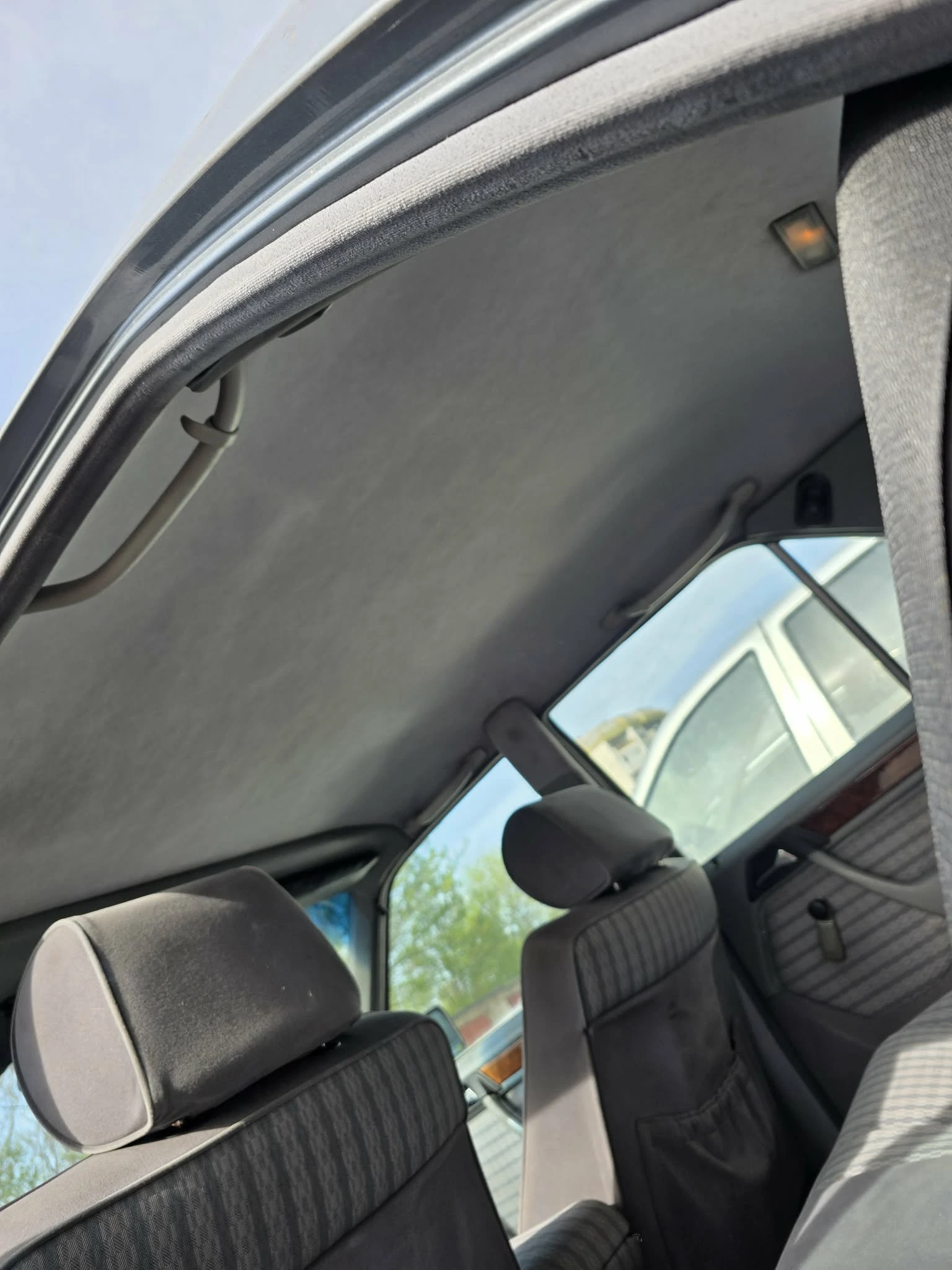 Mercedes-Benz 124, снимка 4 - Автомобили и джипове - 54331105