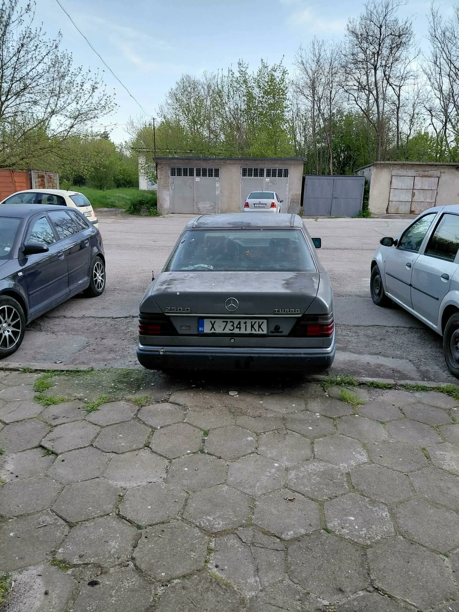 Mercedes-Benz 124, снимка 3 - Автомобили и джипове - 54331105