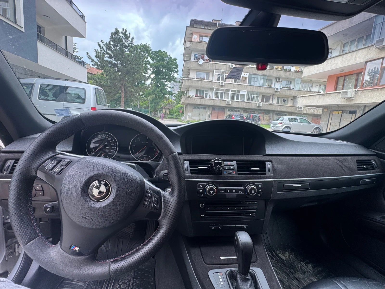 BMW 330, снимка 9 - Автомобили и джипове - 54744512