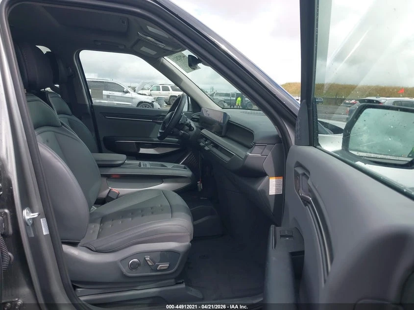 Kia EV9 Wind, снимка 5 - Автомобили и джипове - 54832132
