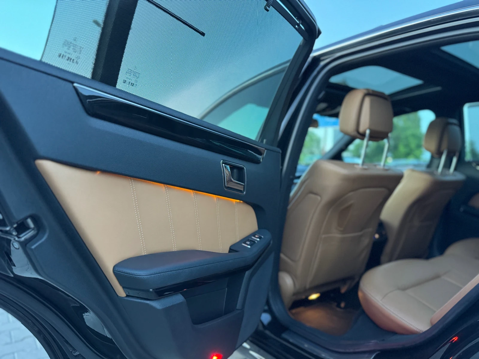 Mercedes-Benz E 350 AMG PANO MASAGGE KAMERI FULL, снимка 8 - Автомобили и джипове - 54910722