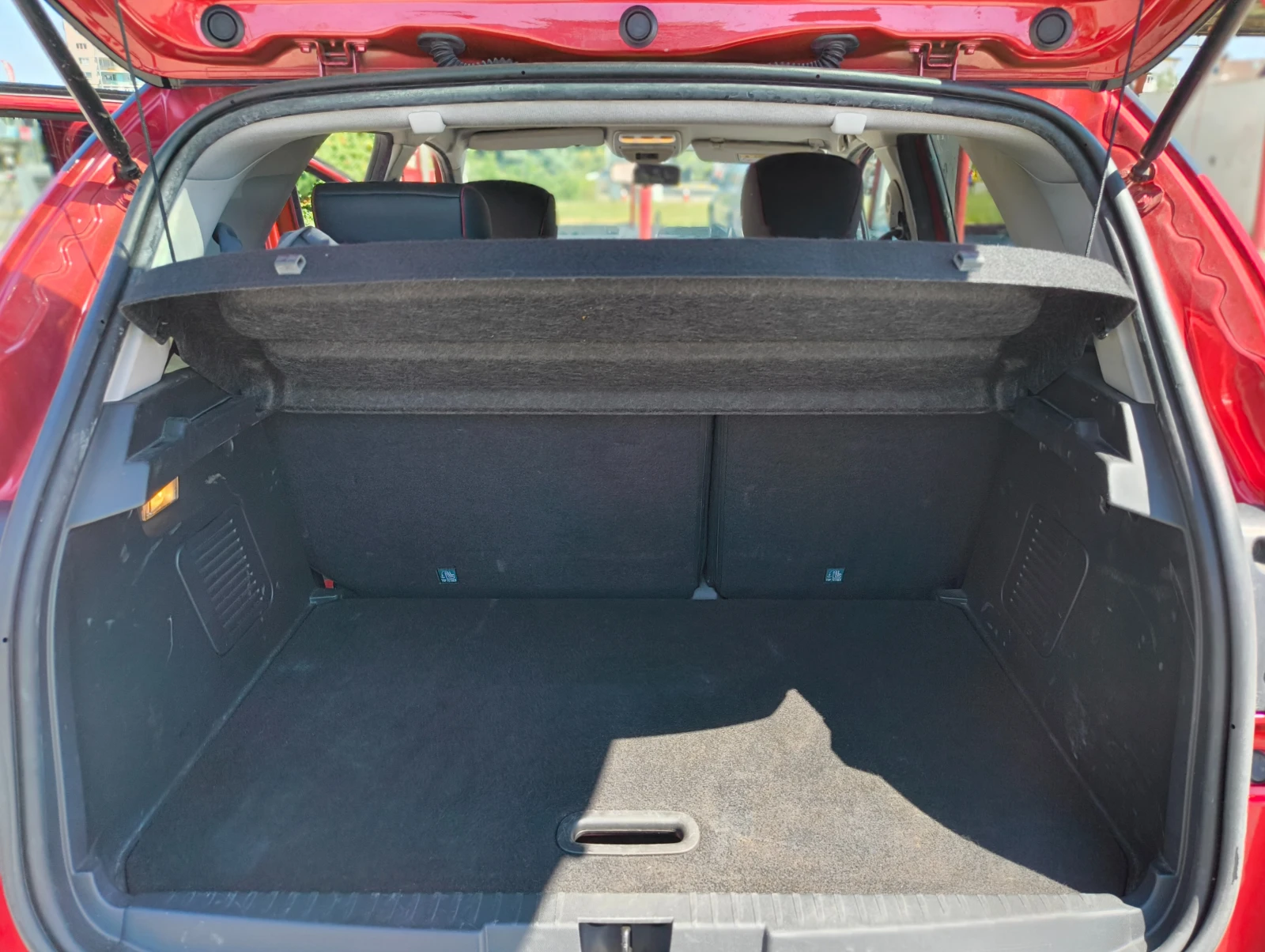Renault Captur, снимка 9 - Автомобили и джипове - 55612231