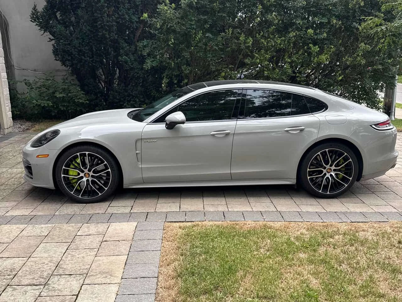 Porsche Panamera * Turbo S E Hybrid * CARFAX * ОПЦИЯ ЗА ФИНАНСИРАНЕ, снимка 2 - Автомобили и джипове - 55647994