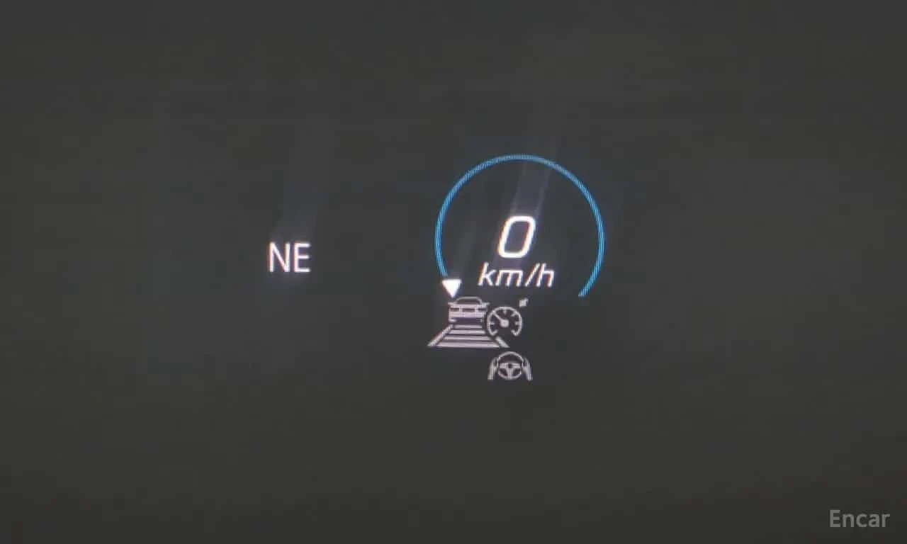Mercedes-Benz E 350  4MATIC | AMG Line | Burmester | Обдухване | HUD, снимка 16 - Автомобили и джипове - 56324880