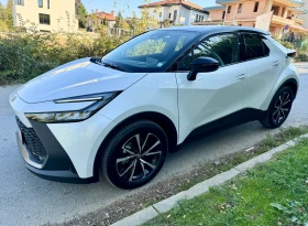 Toyota C-HR НОВА! ГАРАНЦИЯ / 2.0 HYBRID 197HP / NAVI / CARPLAY, снимка 2