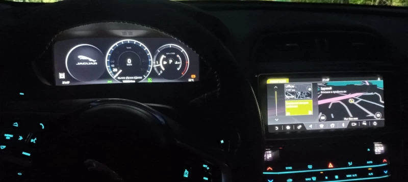 Jaguar F-PACE 25t, снимка 7 - Автомобили и джипове - 50919300