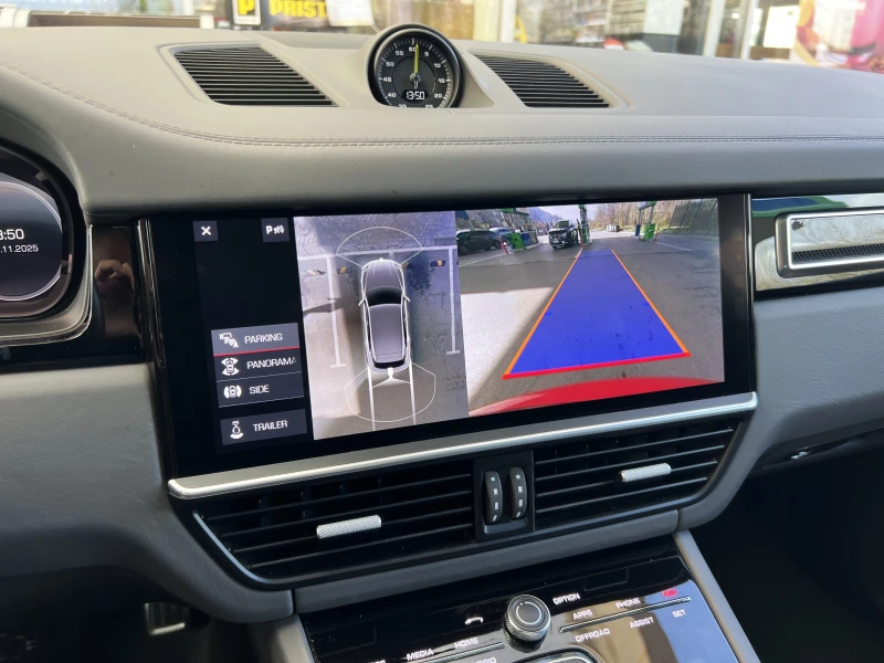 Porsche Cayenne Turbo S E-Hybrid/CERAMIC/CARBON/BURM/ГАРАНЦИЯ06.26, снимка 12 - Автомобили и джипове - 52622538