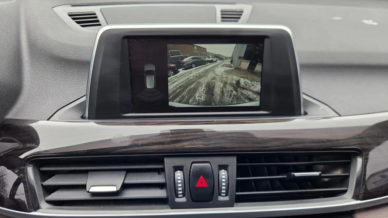BMW X1 NO ACCIDENTS* Fully loaded* Pano Roof* Backup Camе, снимка 11 - Автомобили и джипове - 53514001