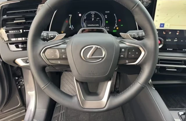 Lexus RX 450h plus 2.5PHEV/309HP/F-SPORT/PANO/HUD/360/LED/DIGI/121h, снимка 8 - Автомобили и джипове - 52661899