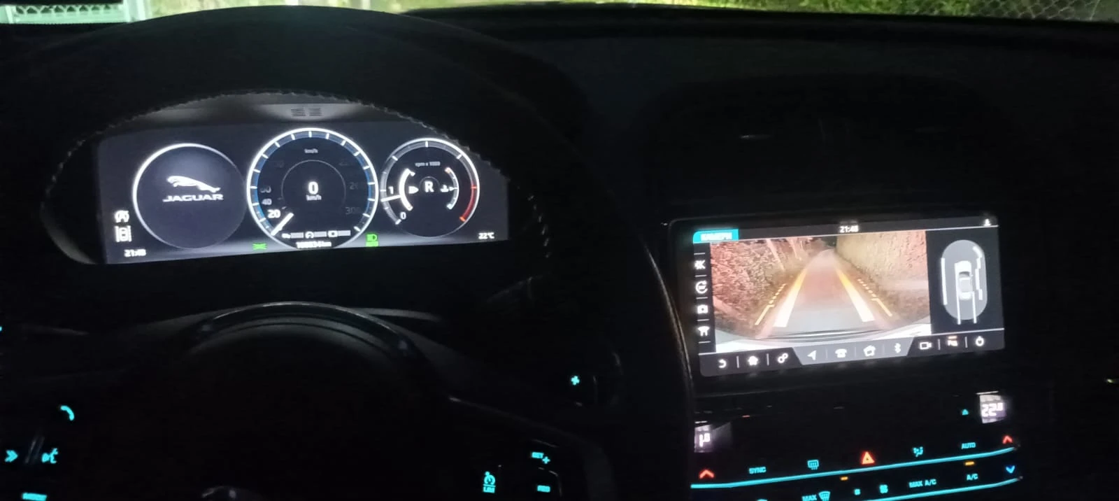 Jaguar F-PACE 25t - изображение 9
