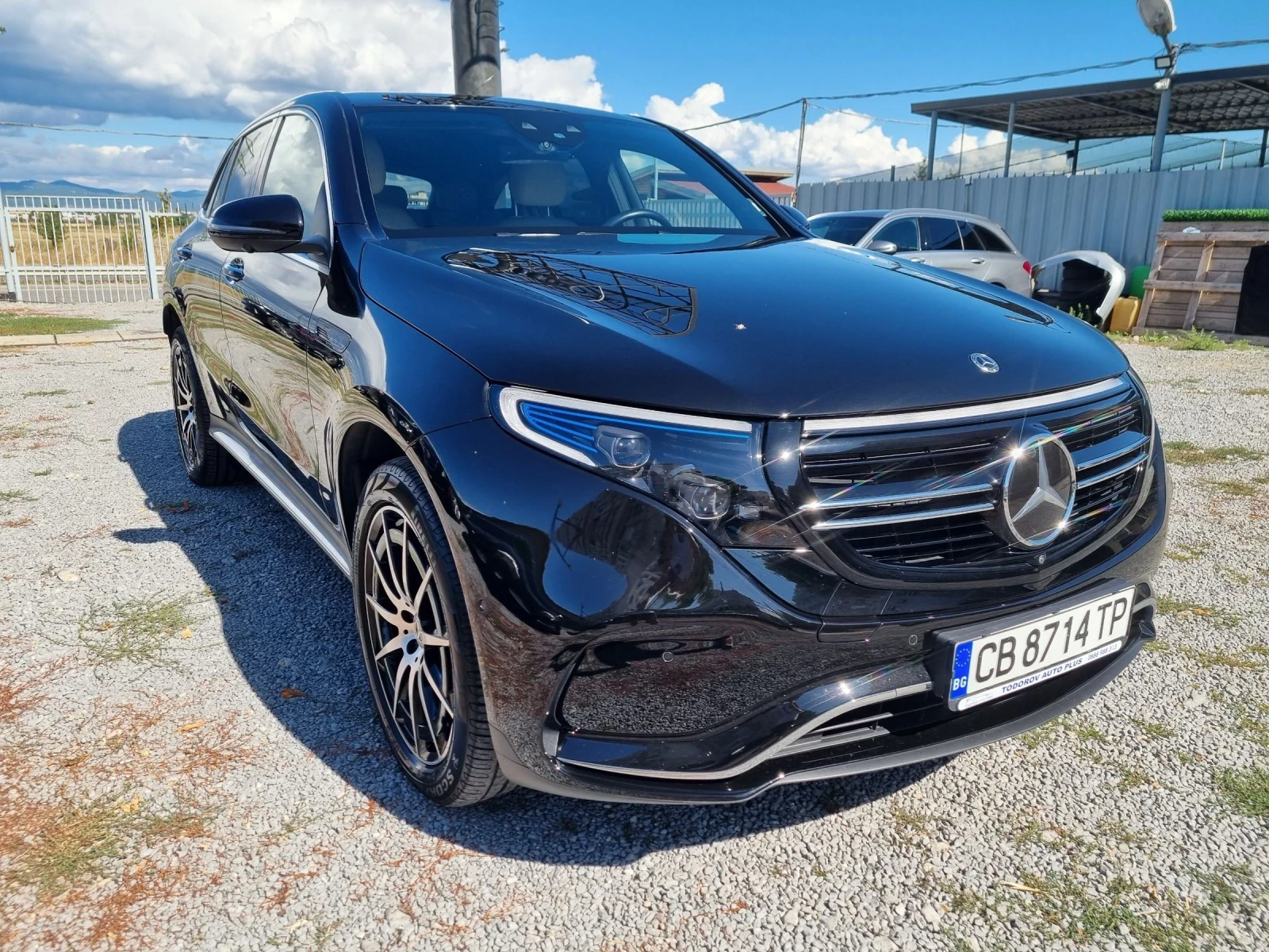 Mercedes-Benz EQC 400* BURMESTER* DISTRONIS PLUS* 360  CAMERA*  - изображение 3