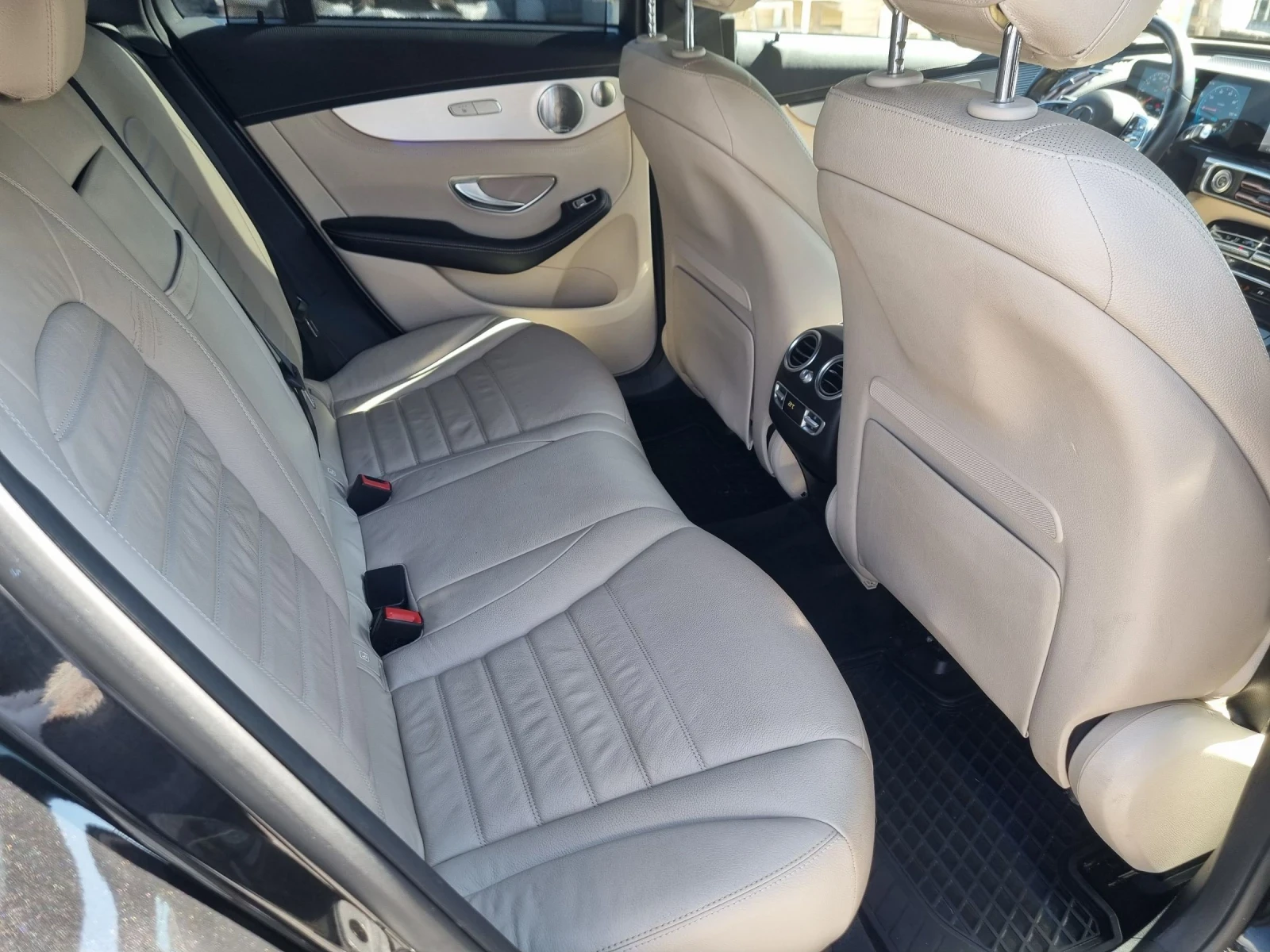 Mercedes-Benz EQC 400* BURMESTER* DISTRONIS PLUS* 360  CAMERA*  | Mobile.bg   13