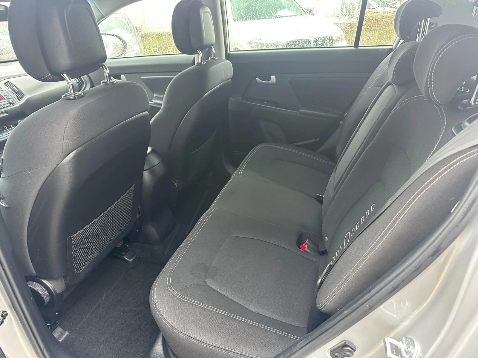 Kia Sportage, снимка 10 - Автомобили и джипове - 53468047