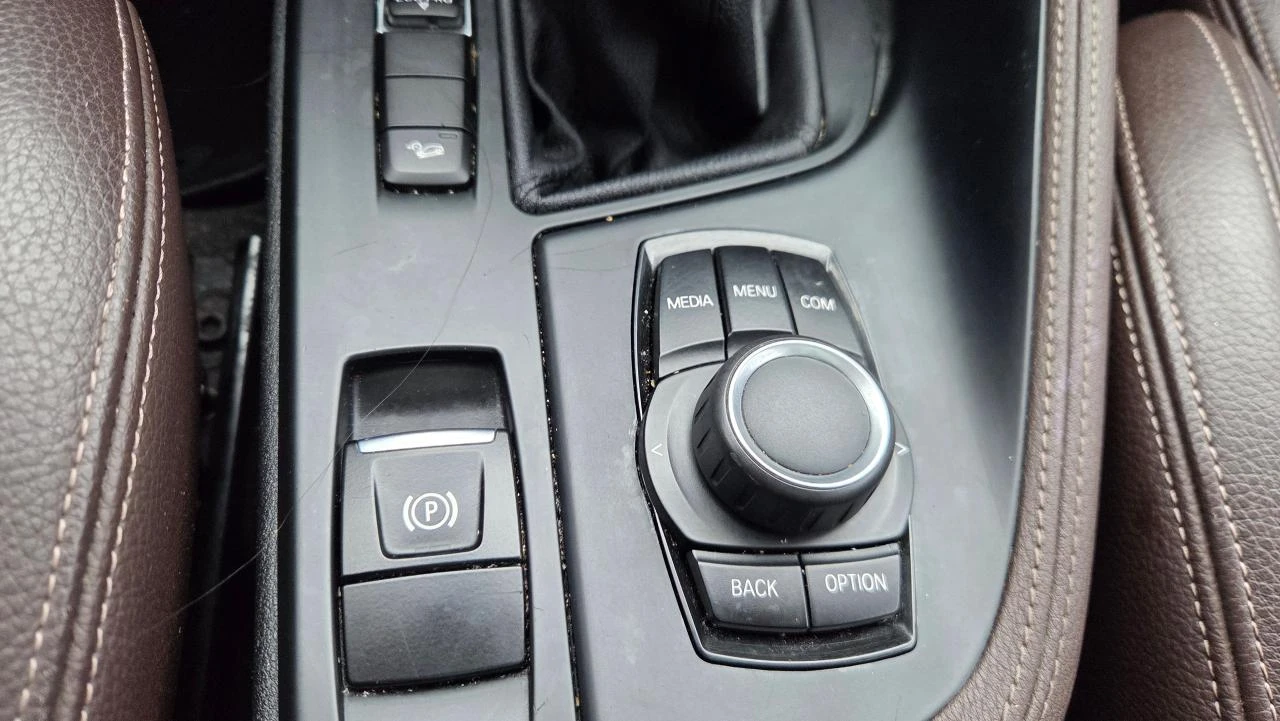 BMW X1 NO ACCIDENTS* Fully loaded* Pano Roof* Backup Cam� | Mobile.bg � ����������� 13