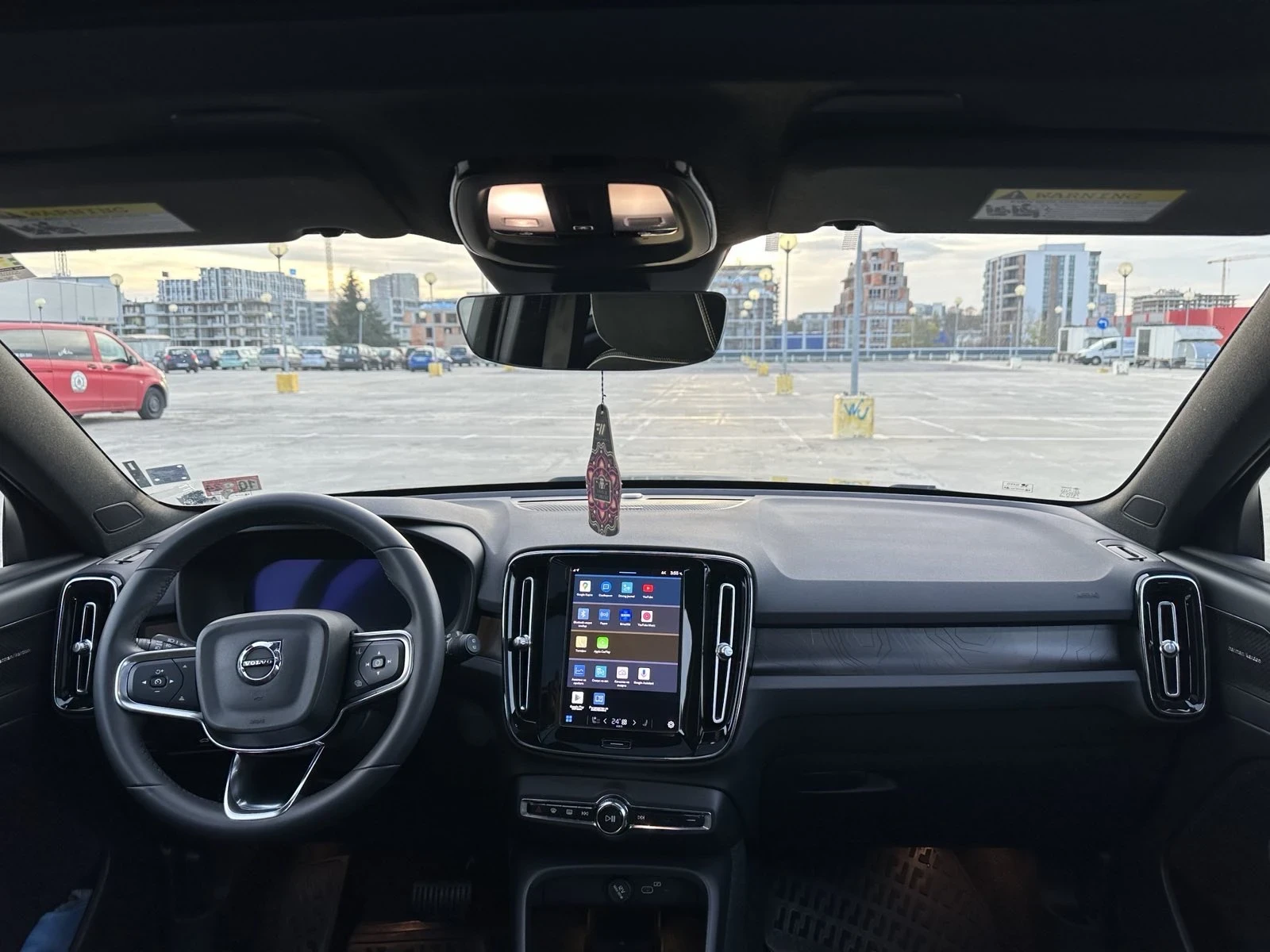 Volvo XC40 ВСИЧКИ ЕКСТРИ, 408 к.с., снимка 9 - Автомобили и джипове - 54044926