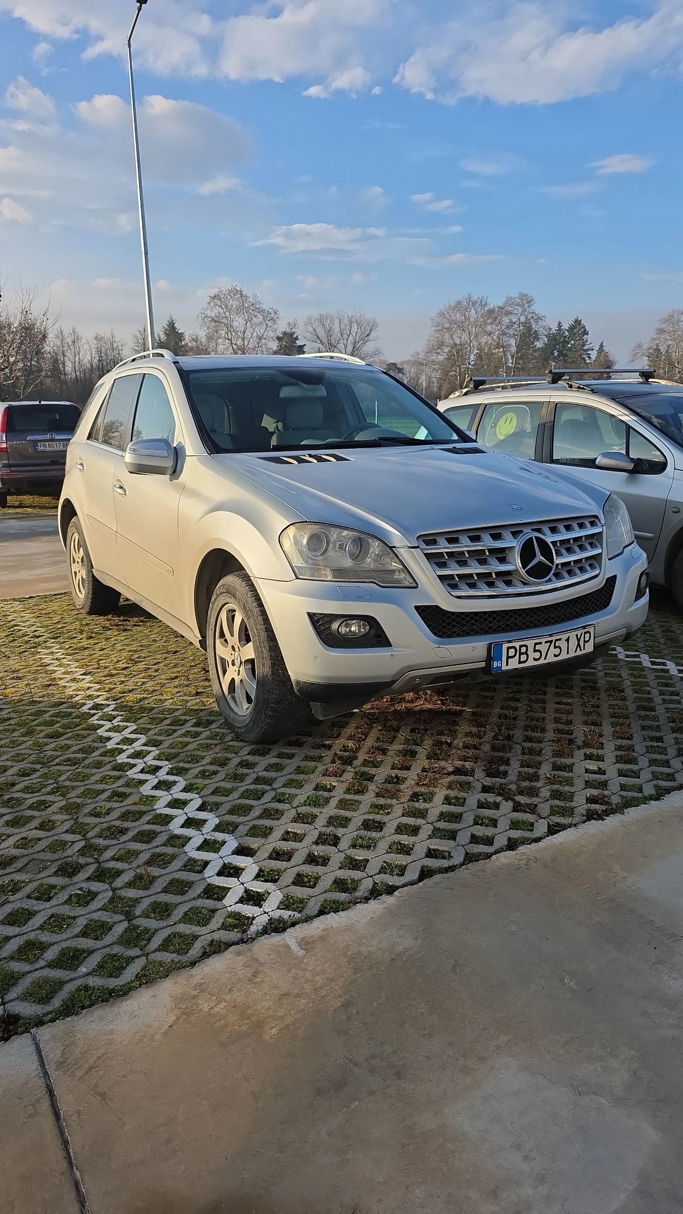 Mercedes-Benz ML 320 4matic, снимка 3 - Автомобили и джипове - 54331671