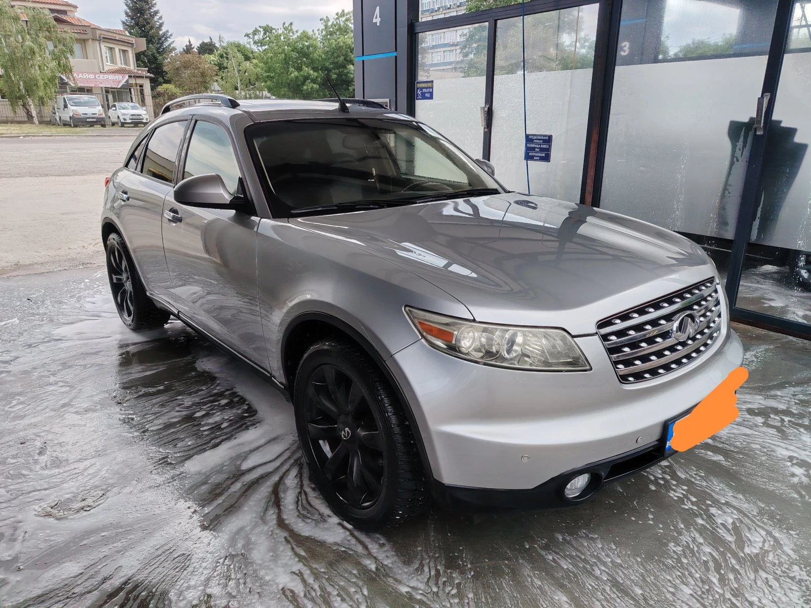 Infiniti Fx 35, снимка 2 - Автомобили и джипове - 55122115