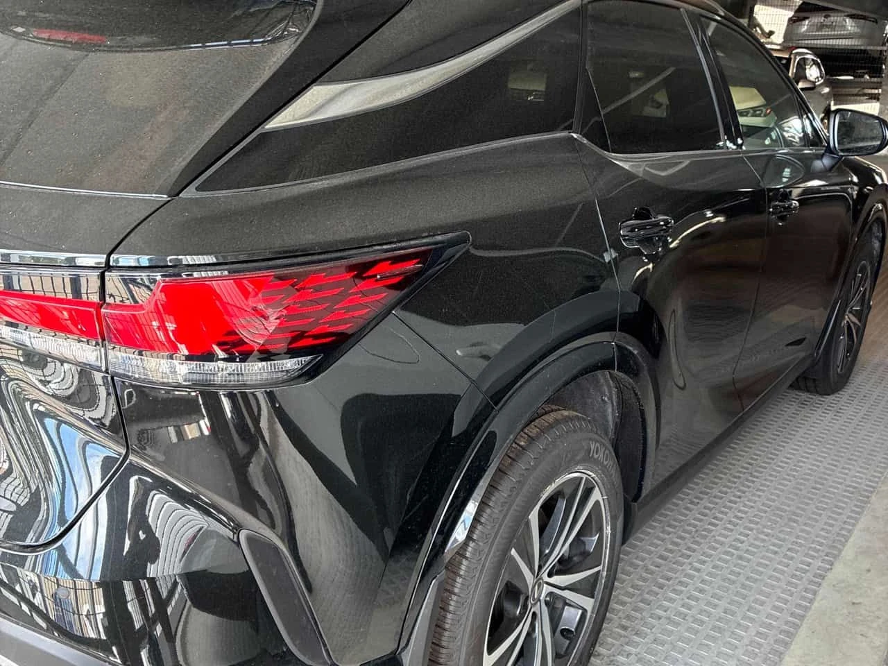Lexus RX 350 * CARFAX * ОТ ПРЕДСТАВИТЕЛСТВО, снимка 3 - Автомобили и джипове - 54939071