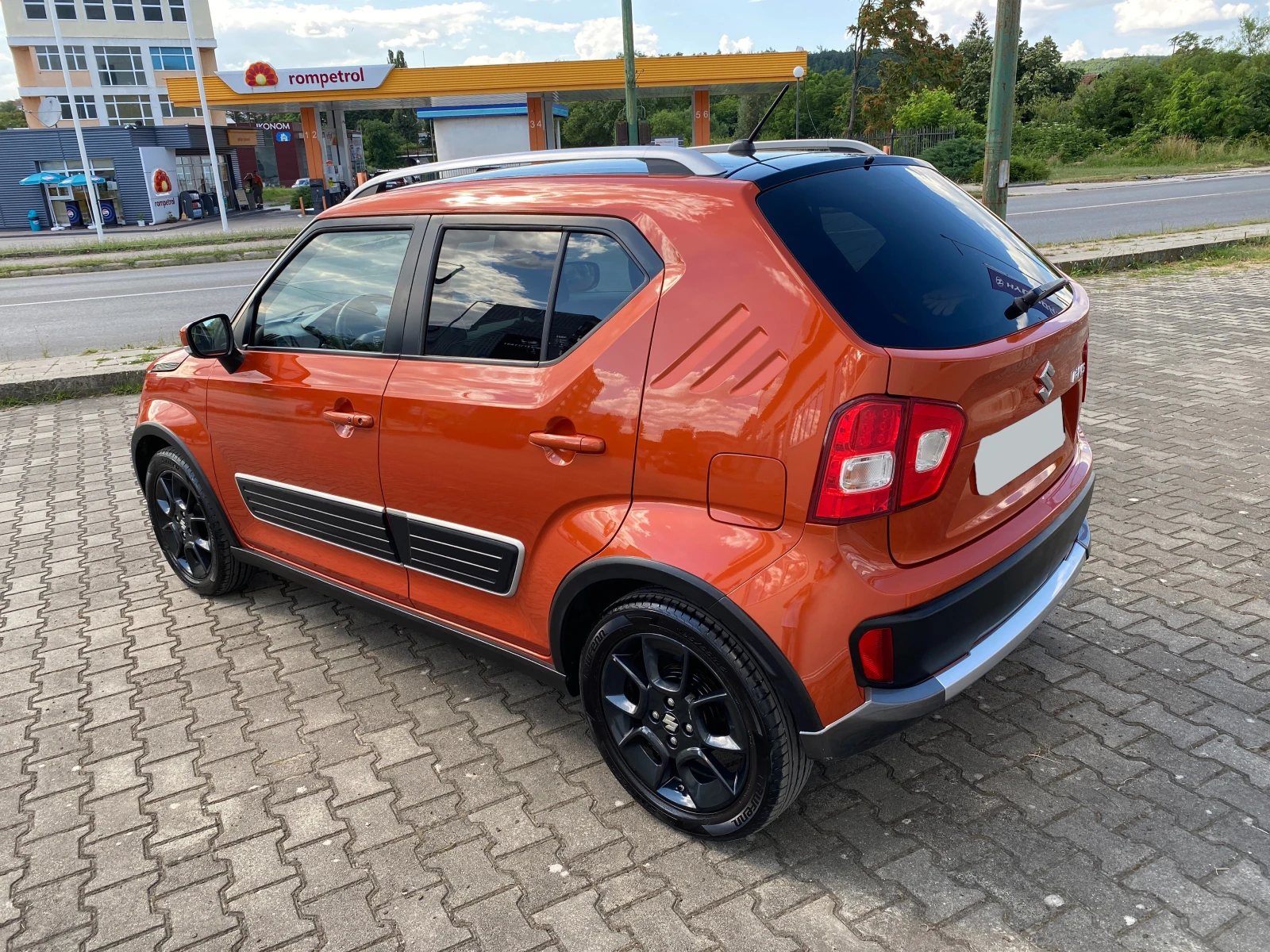 Suzuki Ignis 1.2 90 к.с. 4х4 5МТ, снимка 4 - Автомобили и джипове - 55207269