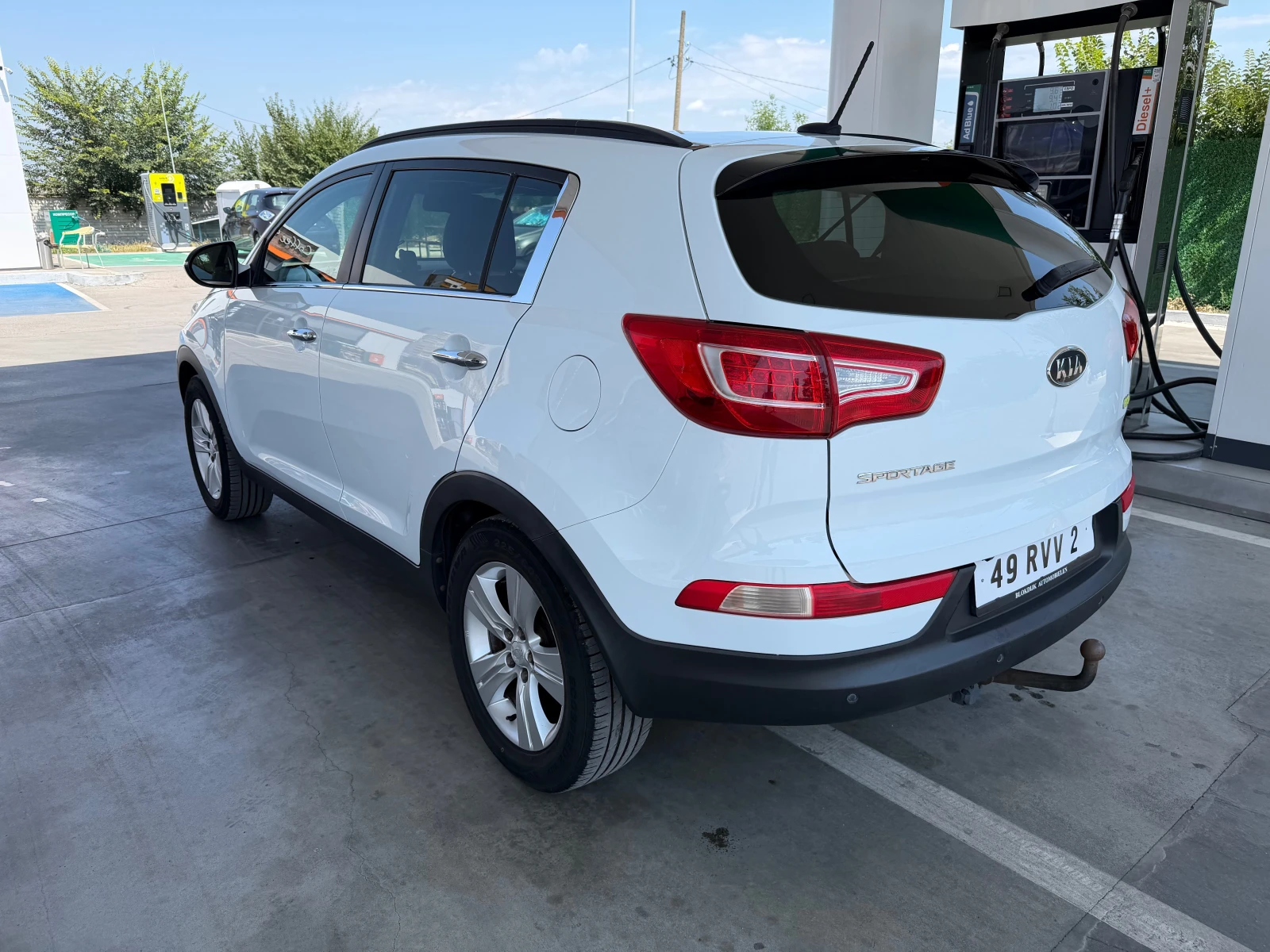 Kia Sportage 1.6 БЕНЗИН ТОП!!!, снимка 4 - Автомобили и джипове - 55340439