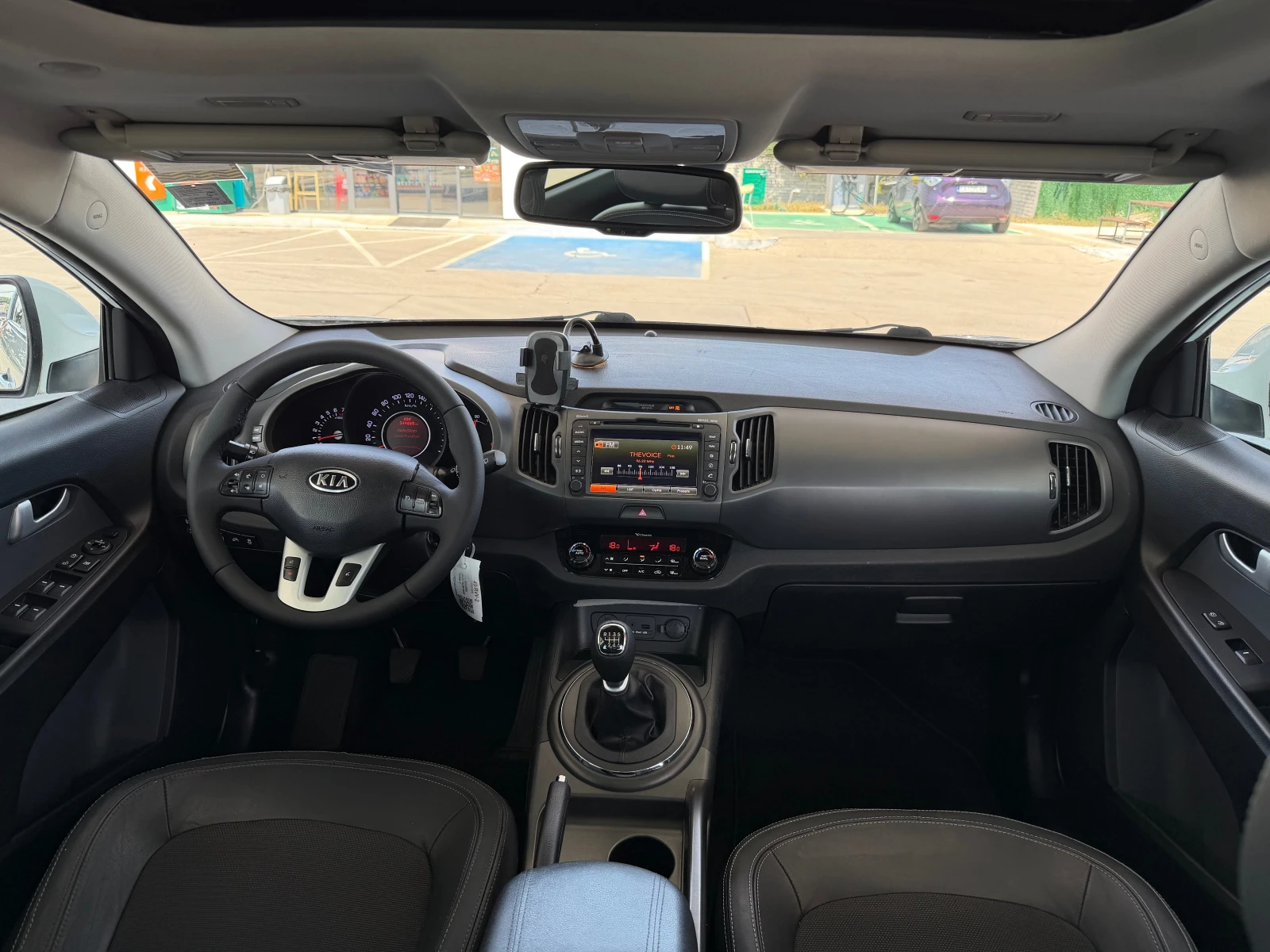 Kia Sportage 1.6 БЕНЗИН ТОП!!!, снимка 16 - Автомобили и джипове - 55340439