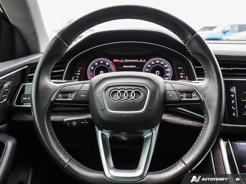Audi Q8 55 TFSI Quattro Progressiv* DISTRONIC* 360* PANO* , снимка 12 - Автомобили и джипове - 55512777
