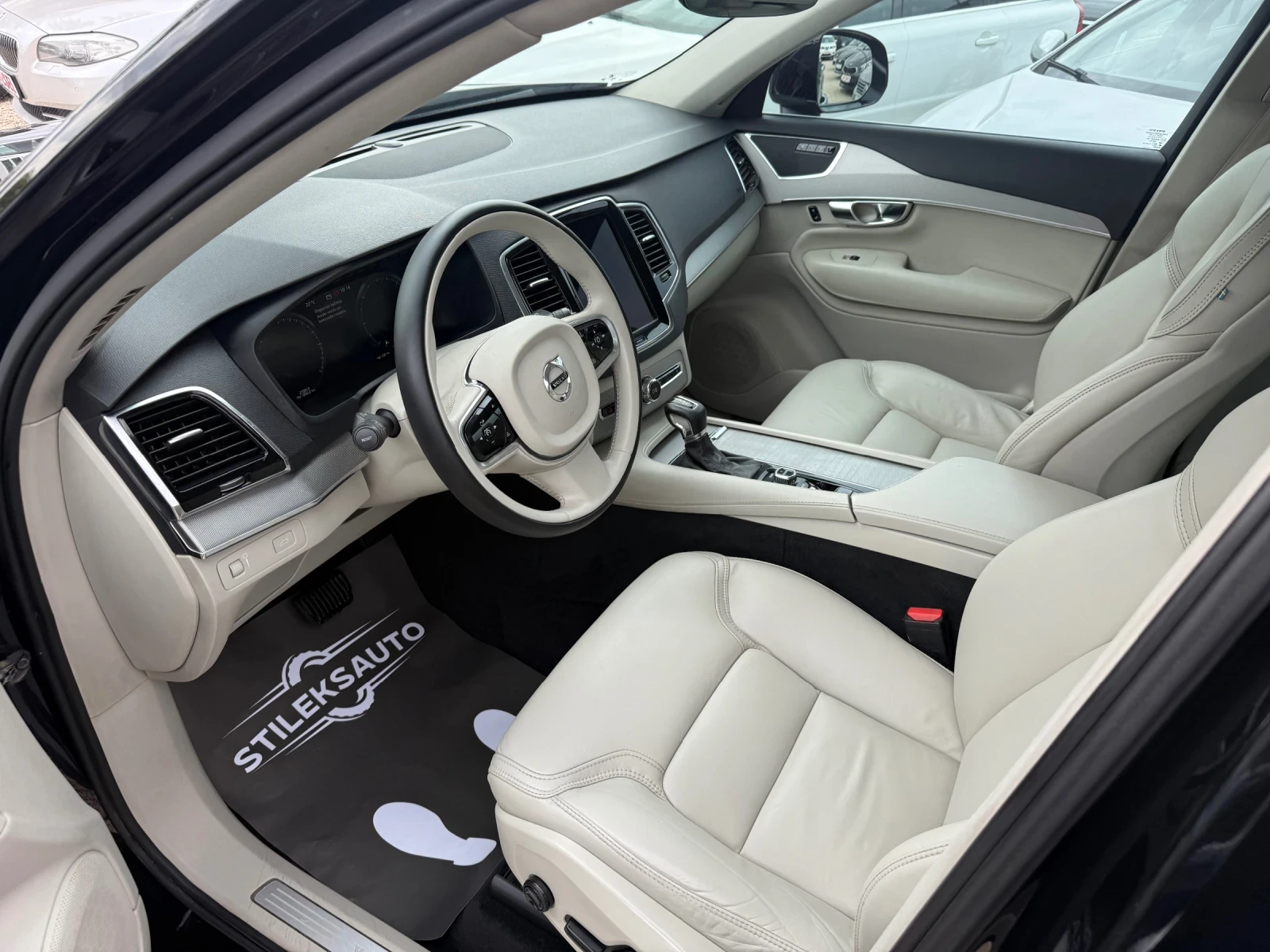 Volvo Xc90 АВТОМАТИК, снимка 9 - Автомобили и джипове - 55652440