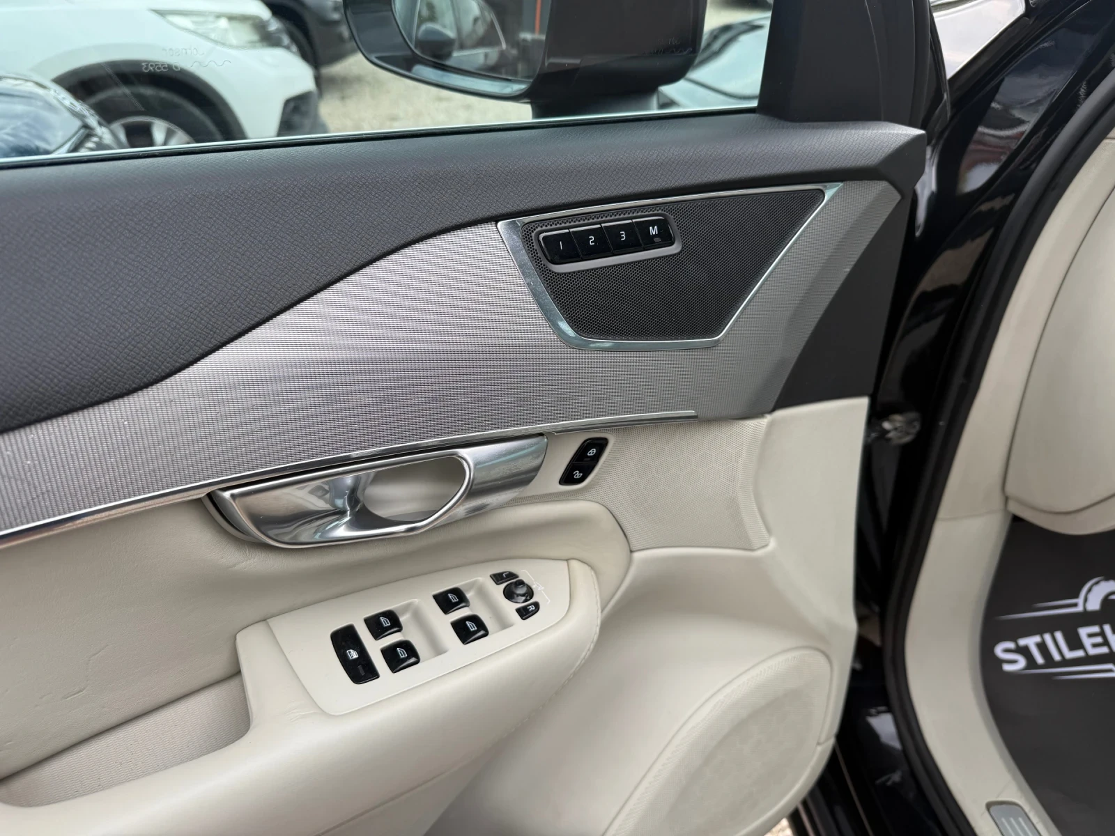 Volvo Xc90 АВТОМАТИК, снимка 14 - Автомобили и джипове - 55652440