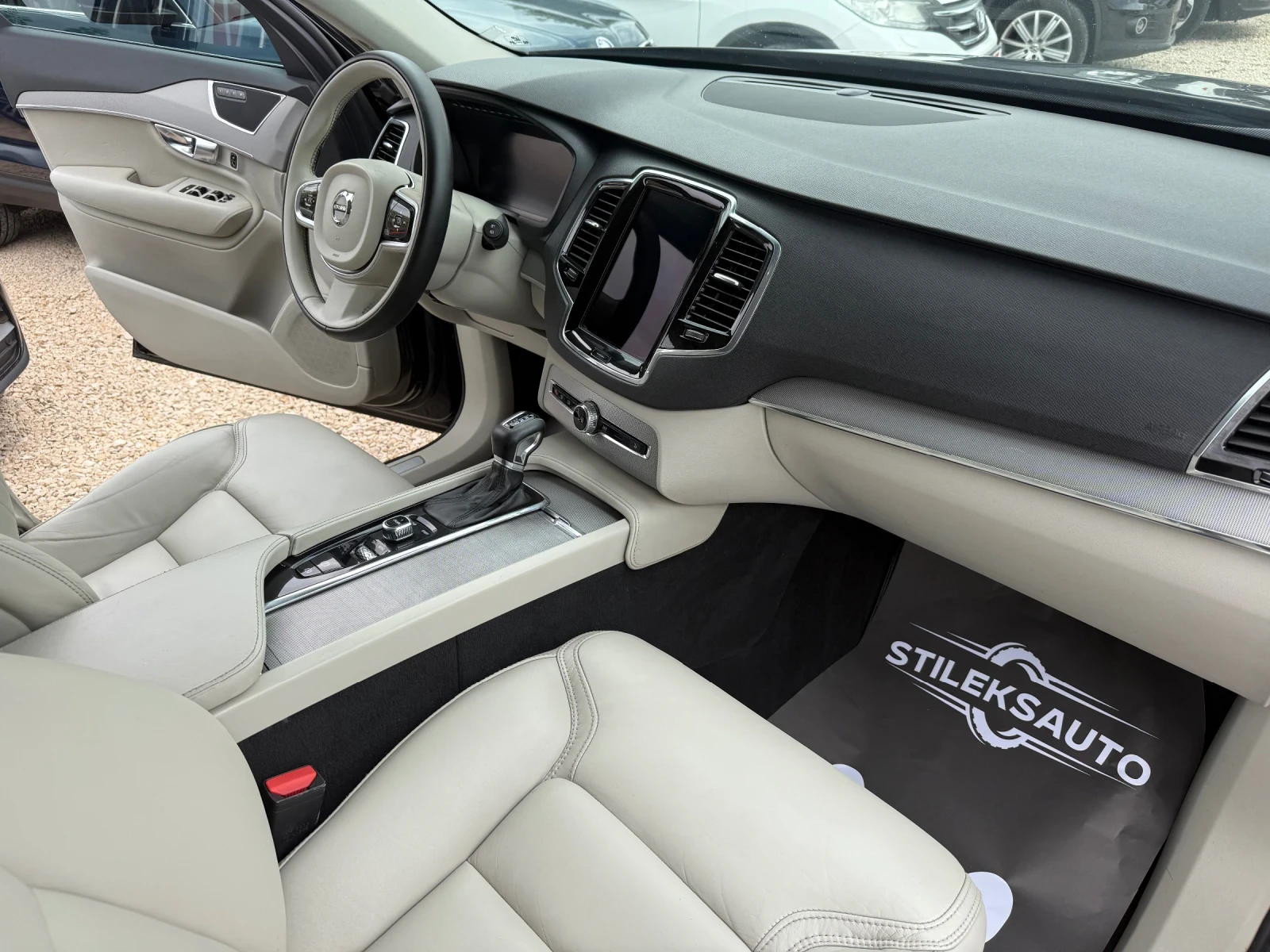 Volvo Xc90 АВТОМАТИК, снимка 12 - Автомобили и джипове - 55652440
