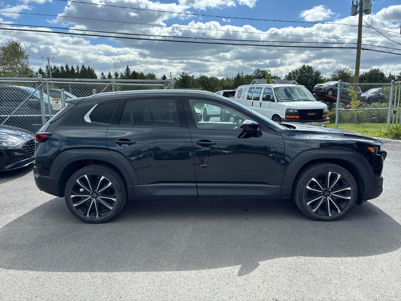 Mazda CX-50 * GT w/Turbo AWD * CARFAX * ОПЦИЯ ЗА ФИНАНСИРАНЕ, снимка 3 - Автомобили и джипове - 56087304