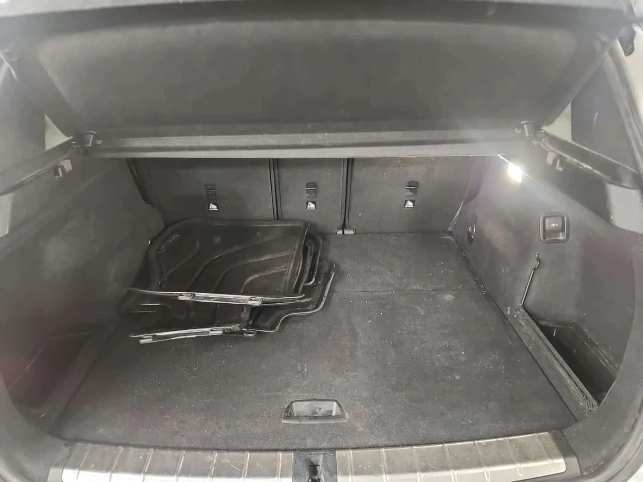 BMW X1, снимка 14 - Автомобили и джипове - 56686475