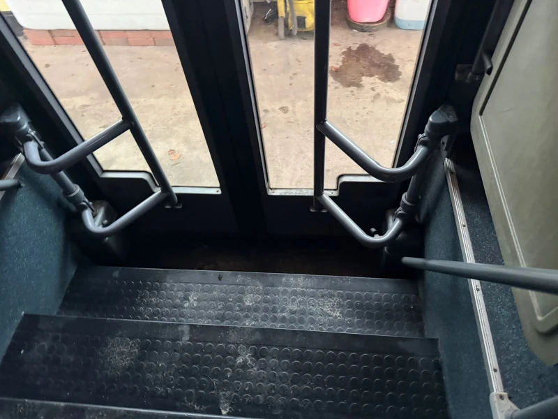 Mercedes-Benz Integro O550 H KLIMA TOP TOP TOP, снимка 8 - Бусове и автобуси - 53466491