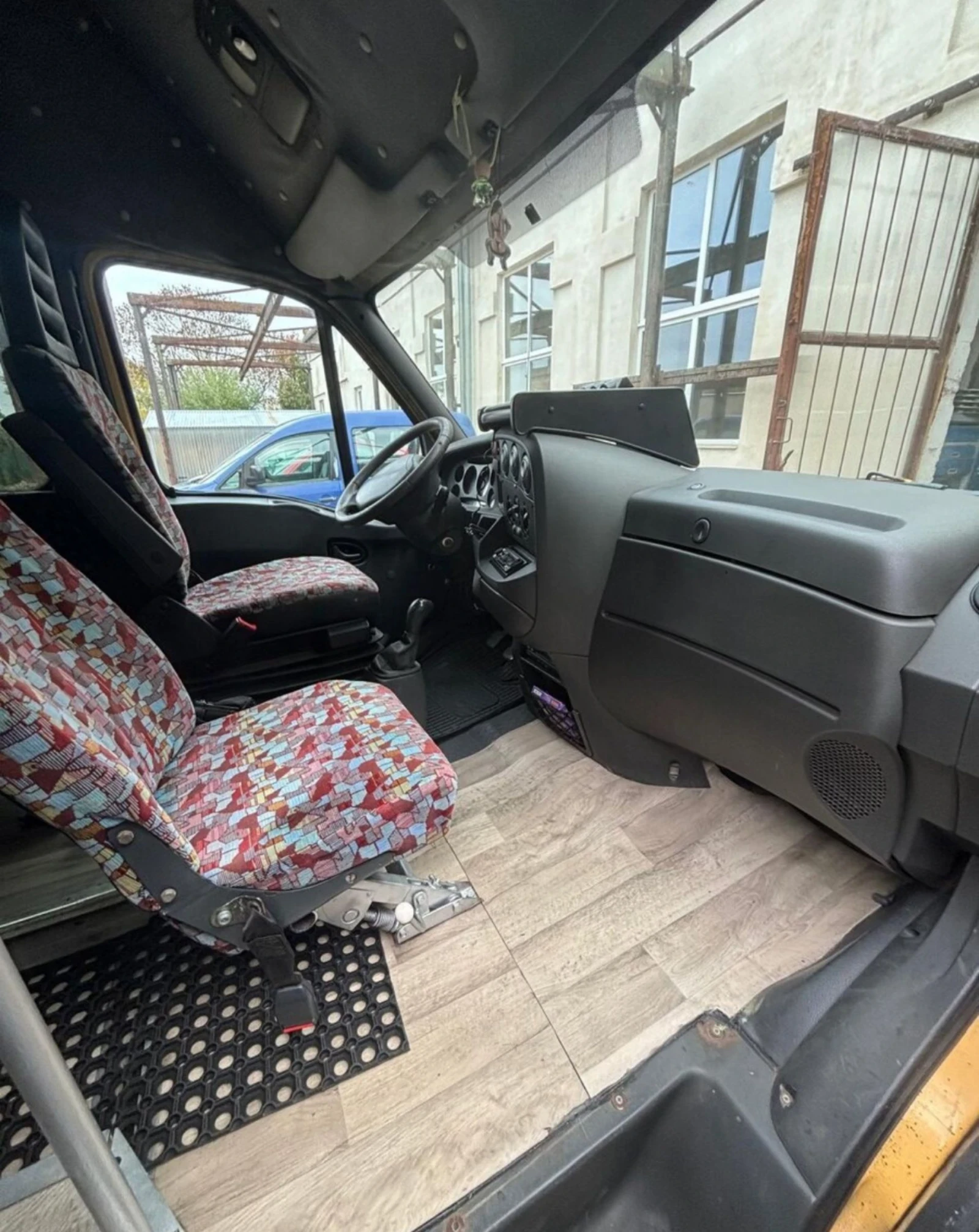 Iveco Daily 20+ 1 Avtobus - изображение 6