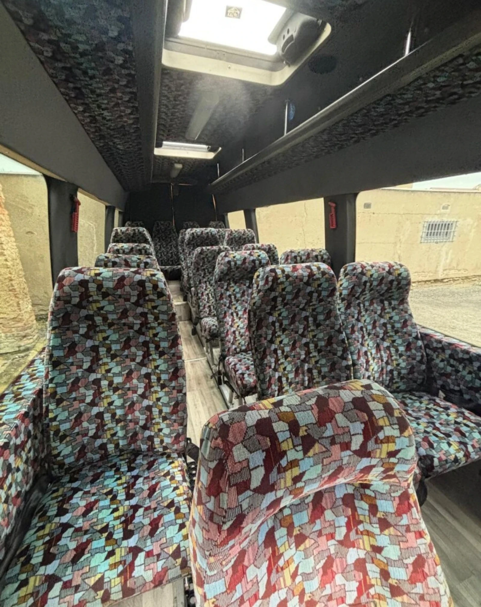 Iveco Daily 20+ 1 Avtobus - изображение 7