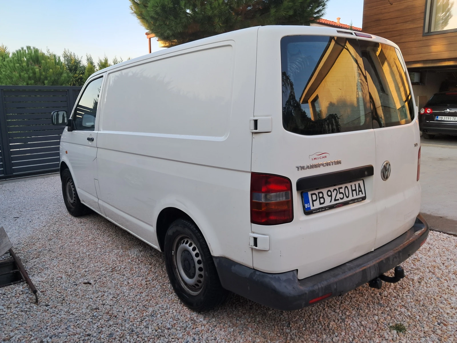 VW T5 -TRANSPORTER-216000 км., снимка 4 - Бусове и автобуси - 55769999