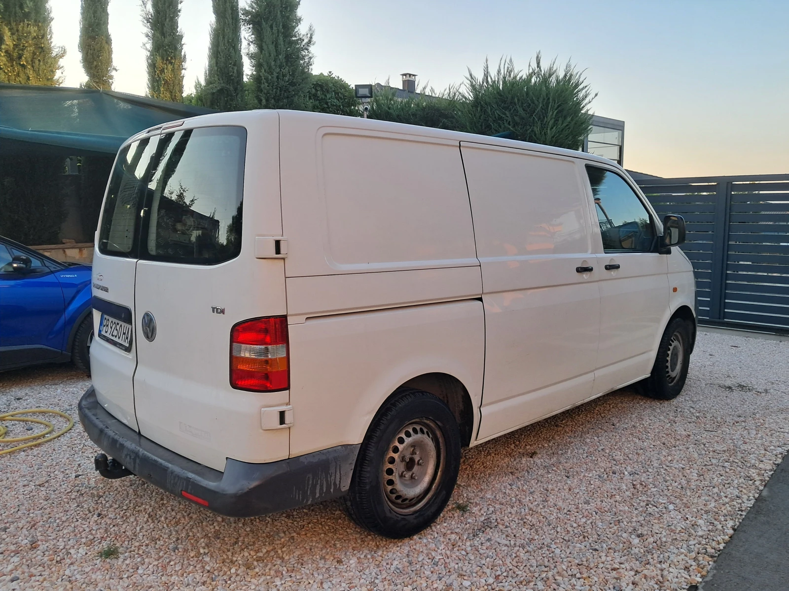 VW T5 -TRANSPORTER-216000 км., снимка 3 - Бусове и автобуси - 55769999