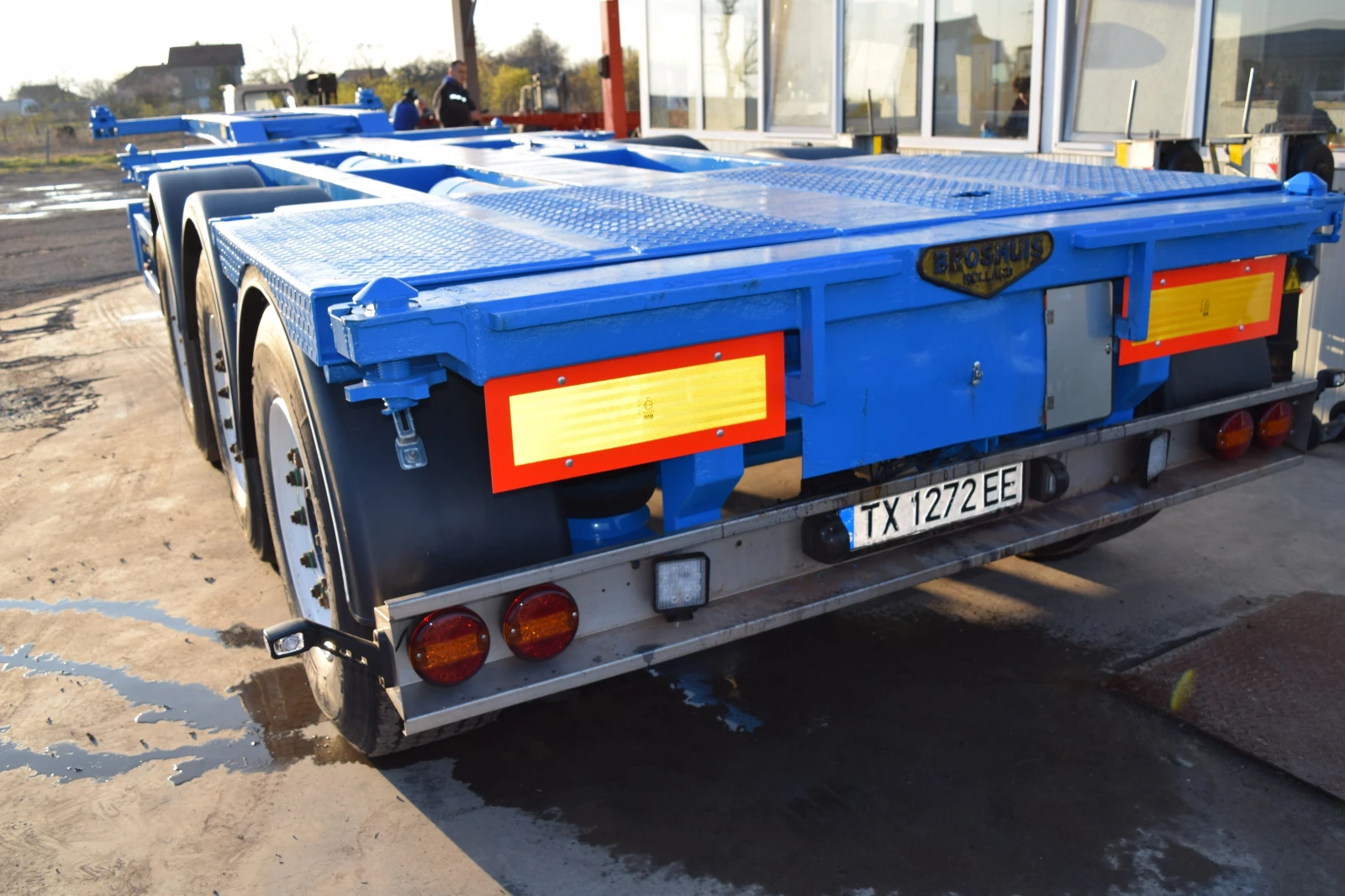 ����������� Broshuis | Mobile.bg � ����������� 4