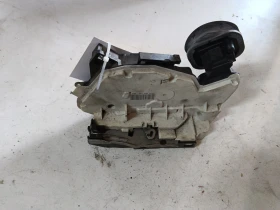 ����� �� �������� �� ����� (����� ����) 5K4839015H VW Golf
