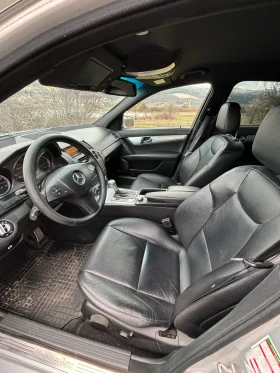 Mercedes-Benz C 220, снимка 12