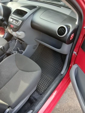 Toyota Aygo, снимка 9