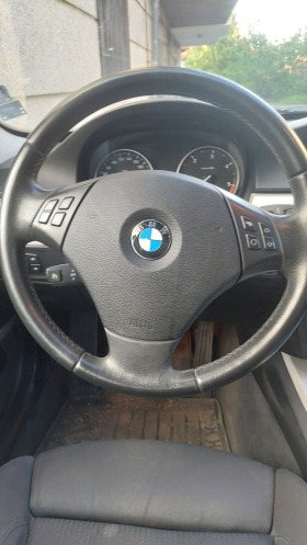BMW 320 Комби, снимка 6 - Автомобили и джипове - 45438619