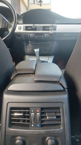 BMW 320 Комби, снимка 4